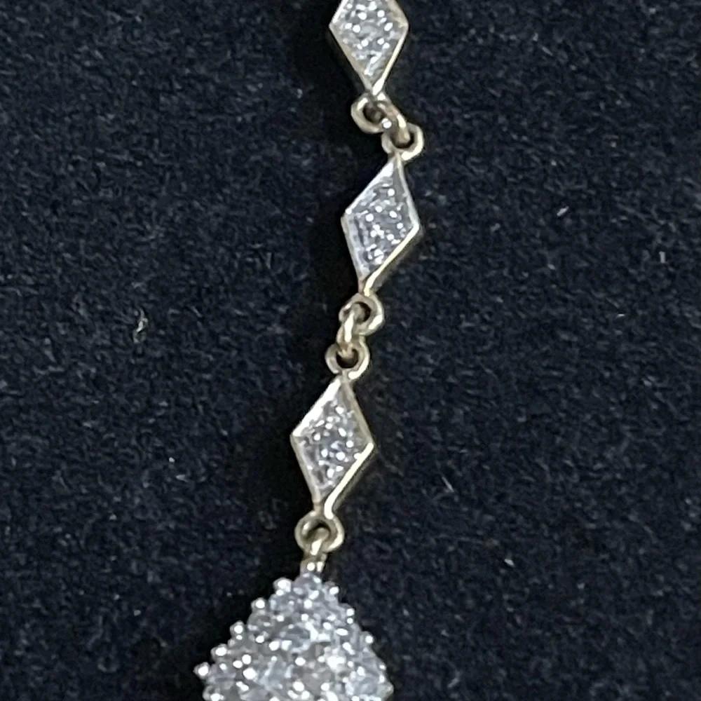 Beautiful Solid 10K YELLOW GOLD 1cttw LONG DIAMOND PENDANT NOT SCRAP. - Picture 7 of 11